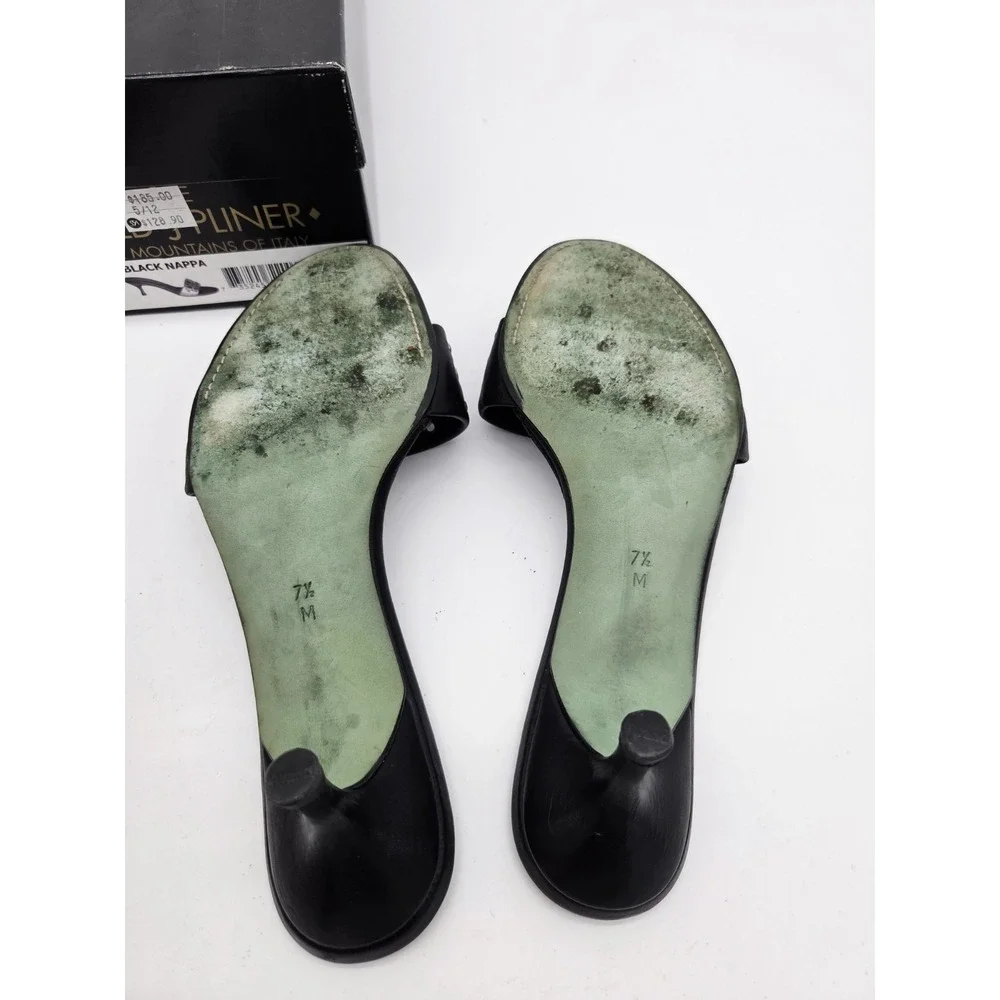 Donald J. Pliner womens donald